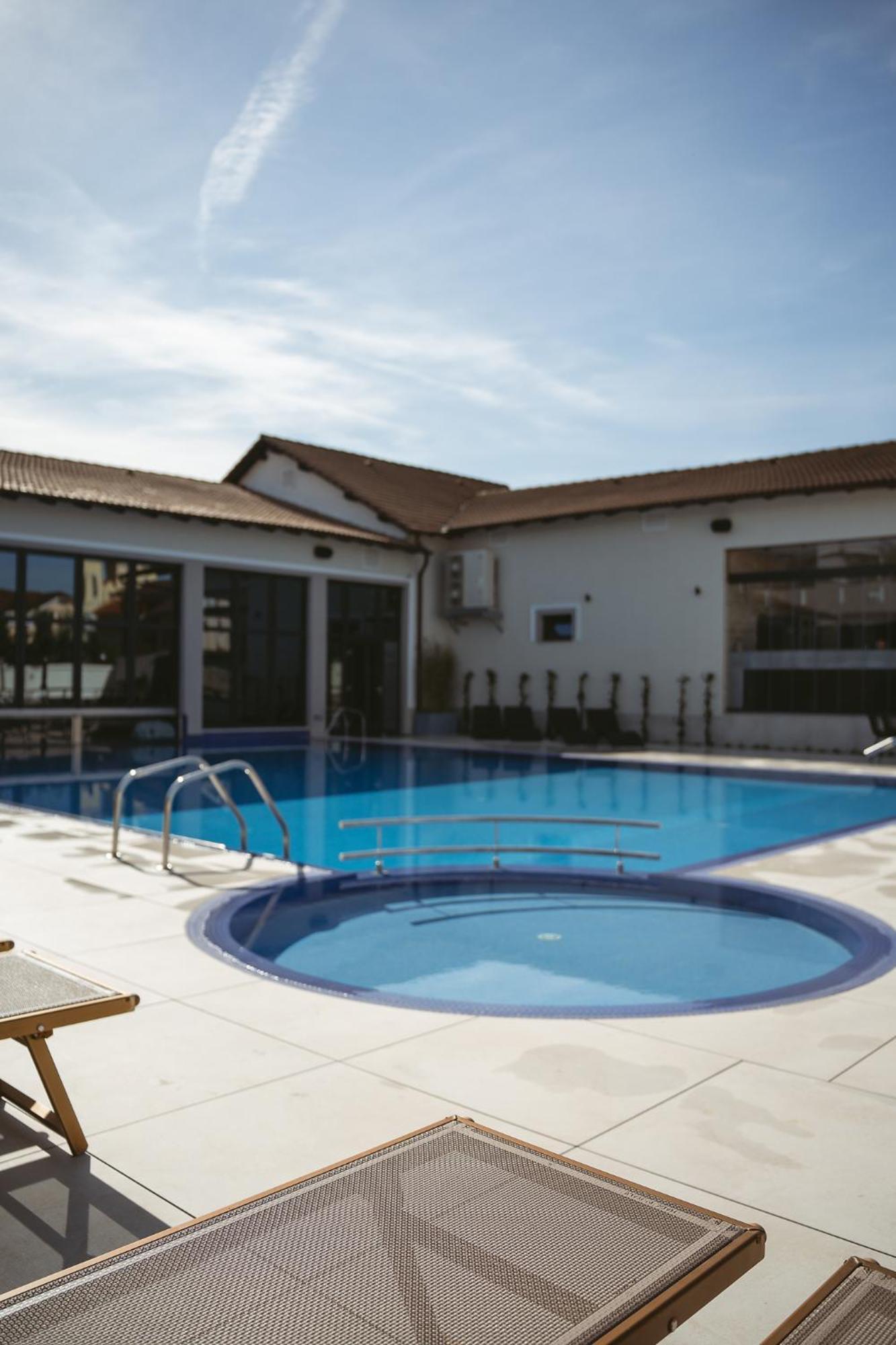 Allegria Hotel Spa ไบเออลูนูไม ภายนอก รูปภาพ